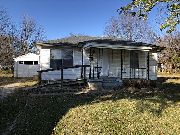 5th image of 1116 E Corona St