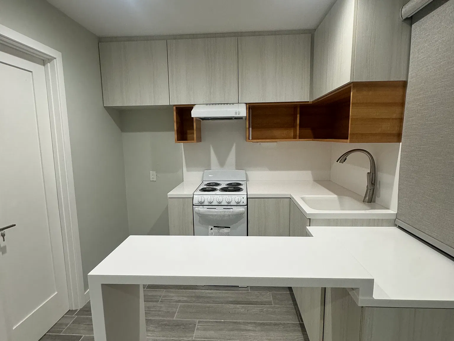 1 bed, 400 sqft, $2,200 — Photo 4