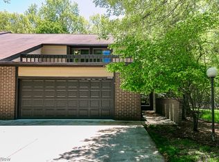4432 Donna Dr, Cleveland, OH 44143
