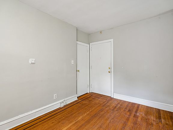 4th image of 4537 Osage Ave #25