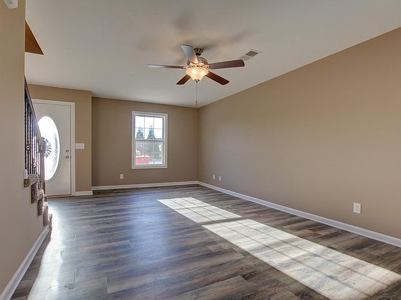 3rd image of 991 Big Sky Dr #D