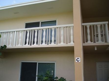 2nd image of 320 North Blvd APT 2C