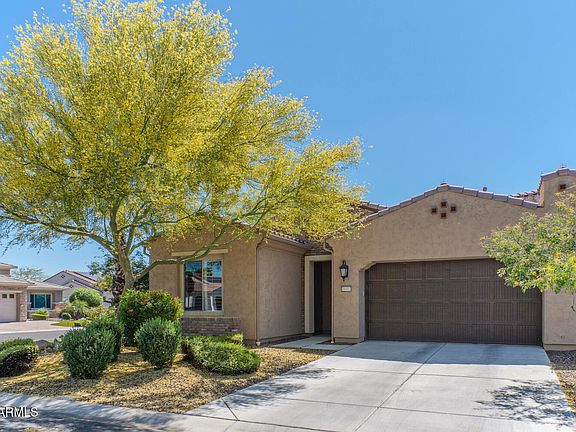 3rd image of 16911 W ALVARADO Drive