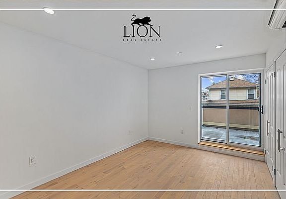 5th image of 2481 Ocean Ave #7B