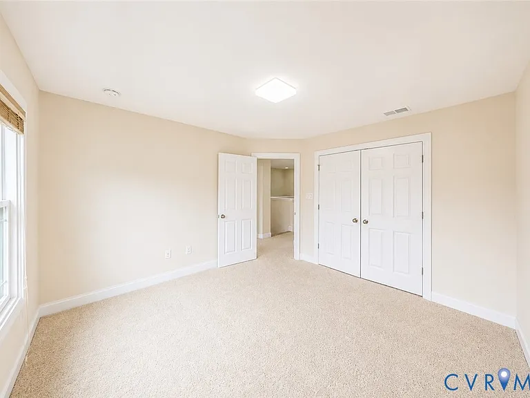 5421 Hickory Ann Dr — Photo 40