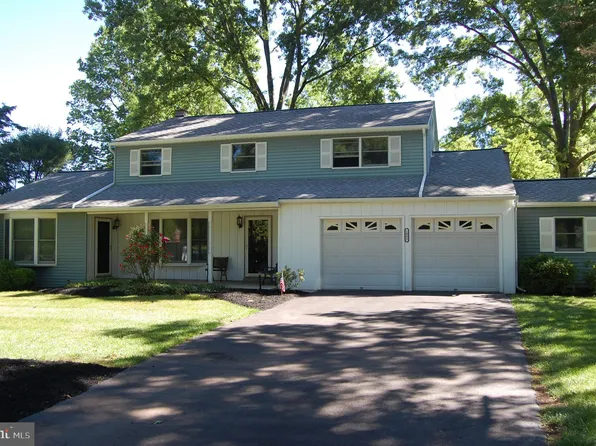 1085 Archer Ln, Lansdale, PA 19446