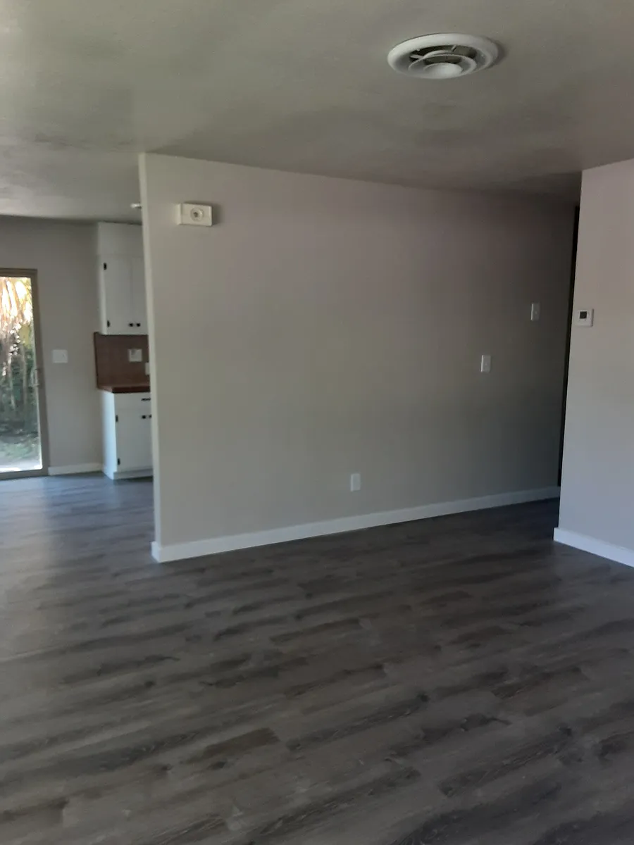 Building Photo - 21605 Mayfair Dr #1