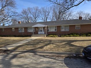 2432 Holmes St APT 2, Rockford, IL 61108