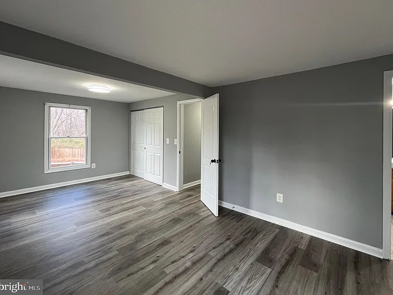 15106 Lee Hwy — Photo 8