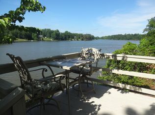 44 Collie Ln, Saluda, VA 23149