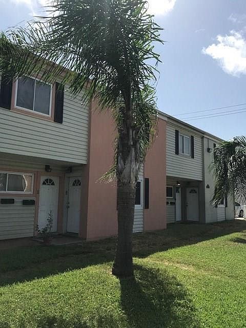 1st image of 1704 50th St
