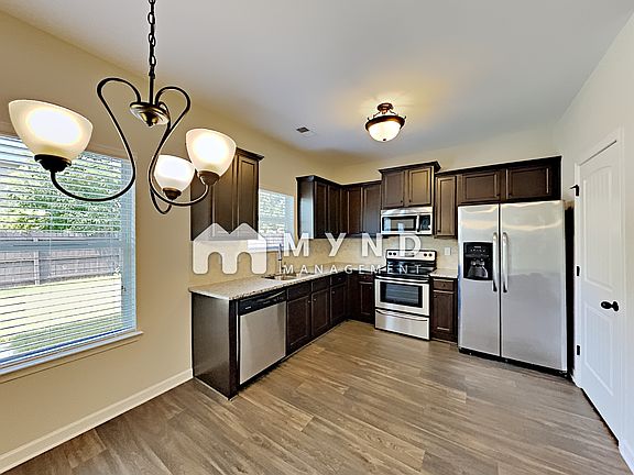 4th image of 601 Beaujolais Ct