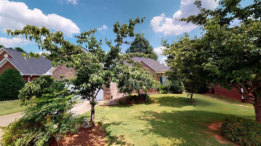 1st image of 920 Ansley Ct #920