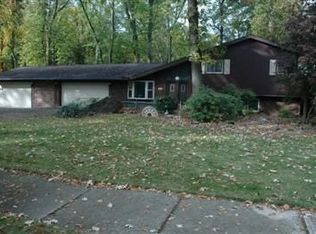 34044 Gina Dr, North Ridgeville, OH 44039