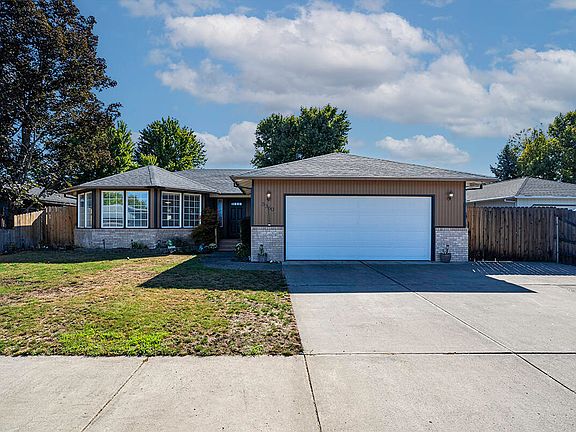 2nd image of 3360 Wellington Dr