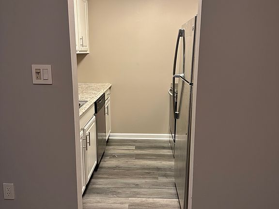 4th image of 1524 Ravens Crest Dr #1524