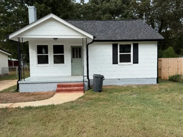 107 Elizabeth St, Griffin, GA 30223