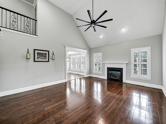 4th image of 152 Inverness Dr