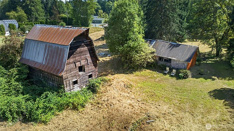 3rd image of 10215 56th Street SE