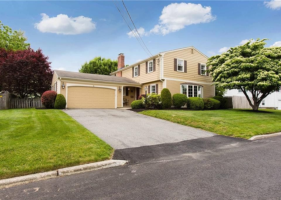 1st image of 19 Hedley Cir