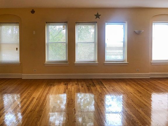 3rd image of 6438 N Mozart St APT 3