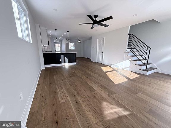 5th image of 1346 Rainer Rd