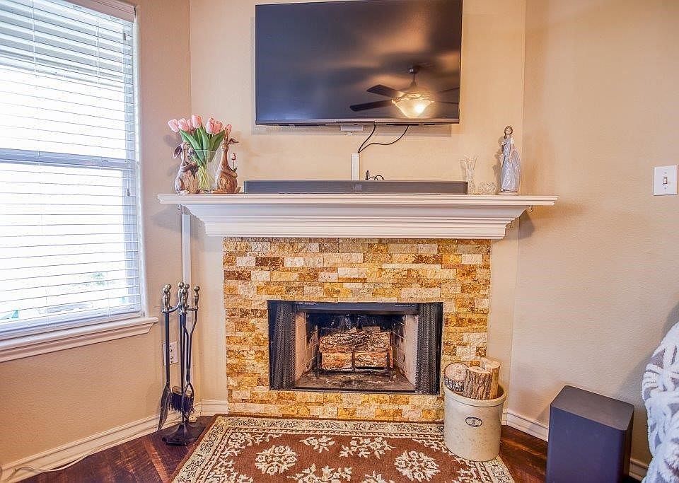 1001 Bayview Blvd Portland TX Zillow