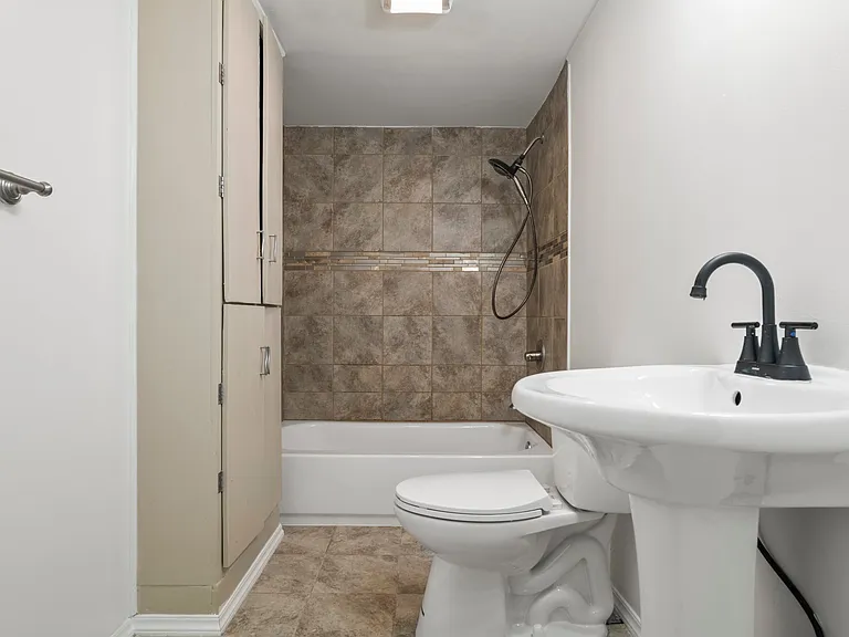 117 Union St #2R — Photo 5