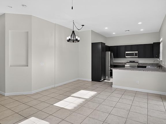 3rd image of 1367 S COUNTRY CLUB Drive #1098