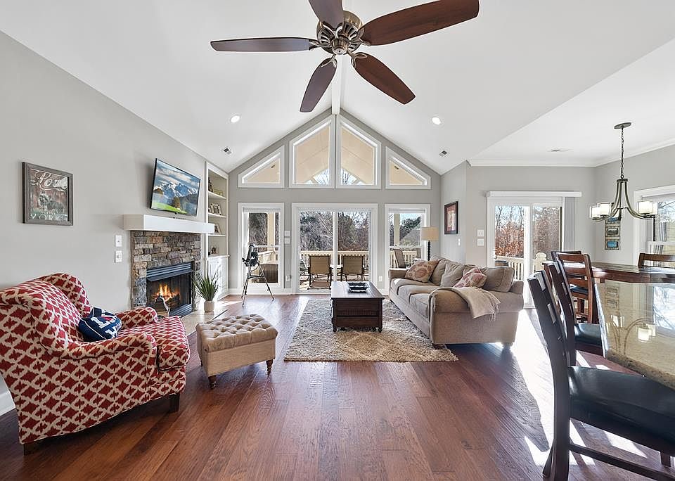1st image of 148 Waterlyn Dr