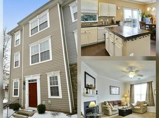 21785 Dragons Green Sq, Ashburn, VA 20147