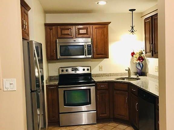 3rd image of 10 Weston Ave APT 107