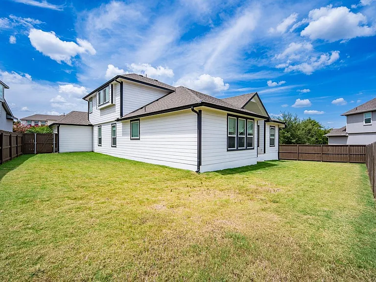 1012 Heartleaf Dr — Photo 33
