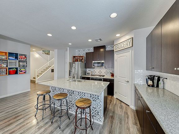 5th image of 10418 White Princess Ave