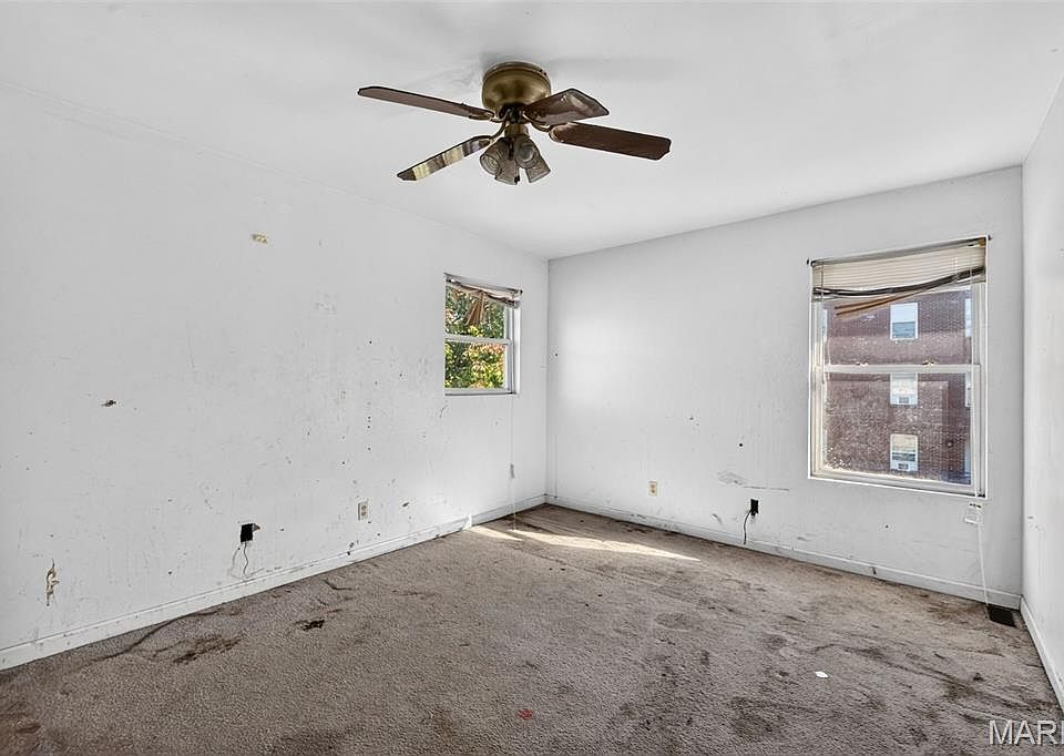 10th image of 2101 E Obear Ave