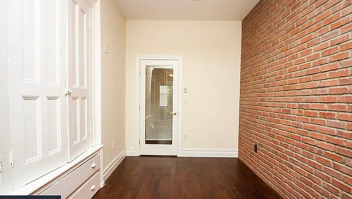 Rented by Pear NYC LLC | media 6