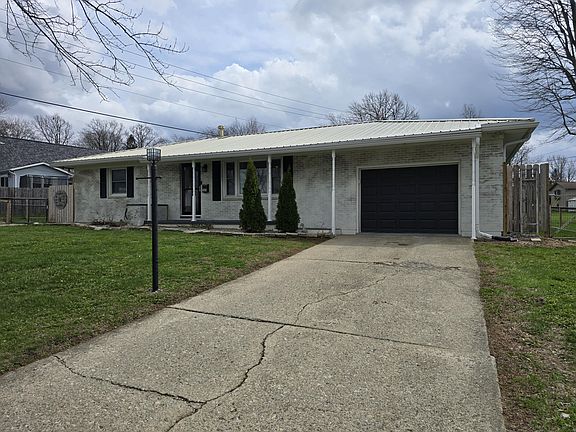3rd image of 880 E Brown Ave