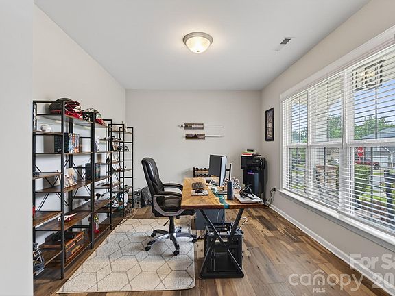 4th image of 5100 Watercrest Trl