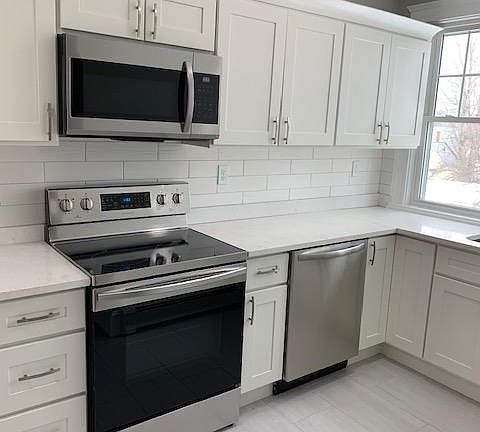 3rd image of 18 S Park St #1-2