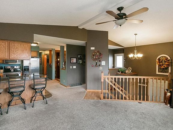 4th image of 1234 Comried Dr