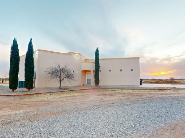 226 Mountain Meadow Rd, Tularosa, NM 88352