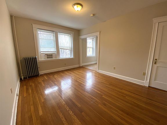 5th image of 12 Agassiz St #20