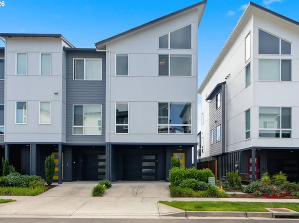 17100 SW Albatross Ln, Beaverton, OR 97007
