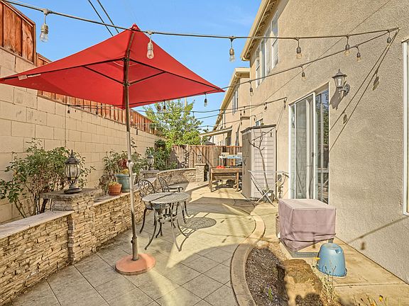 3rd image of 1169 Arabelle Way