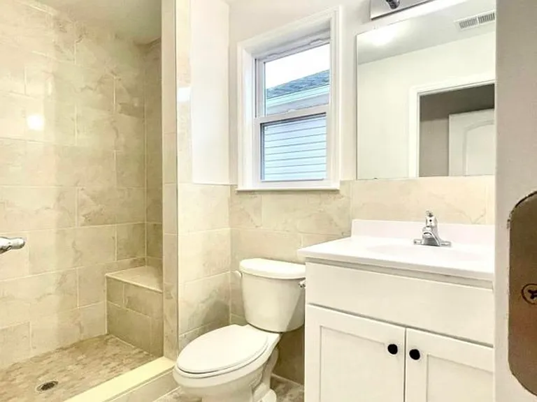 708 Court St #2 — Photo 5
