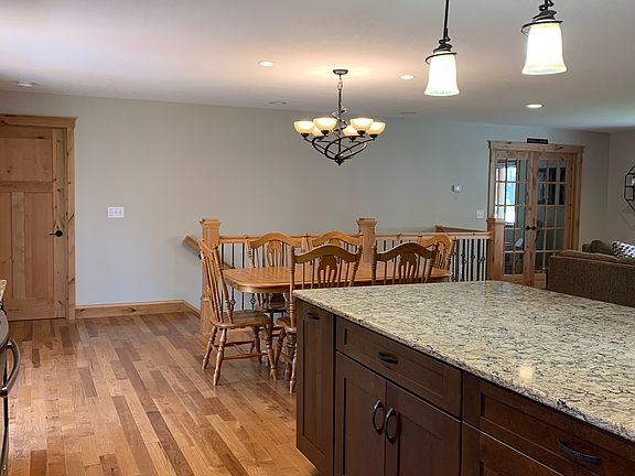 3rd image of 503 Viking Dr