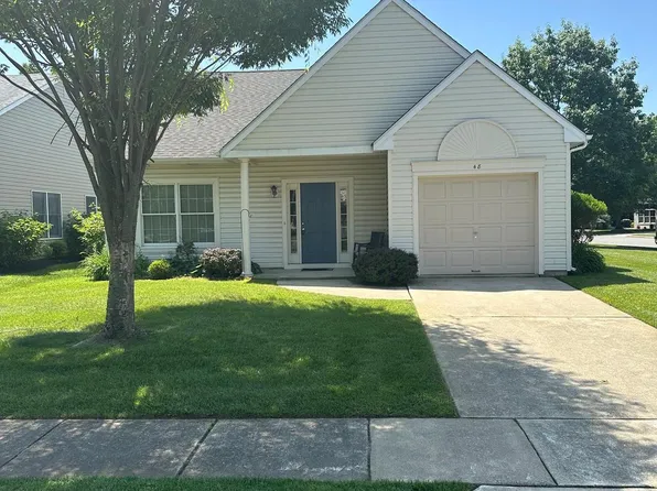 48 Wagon Wheel Ln, Columbus, NJ 08022