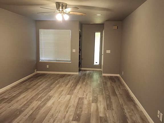 3rd image of 8616-8618 La Riviera Dr #8616