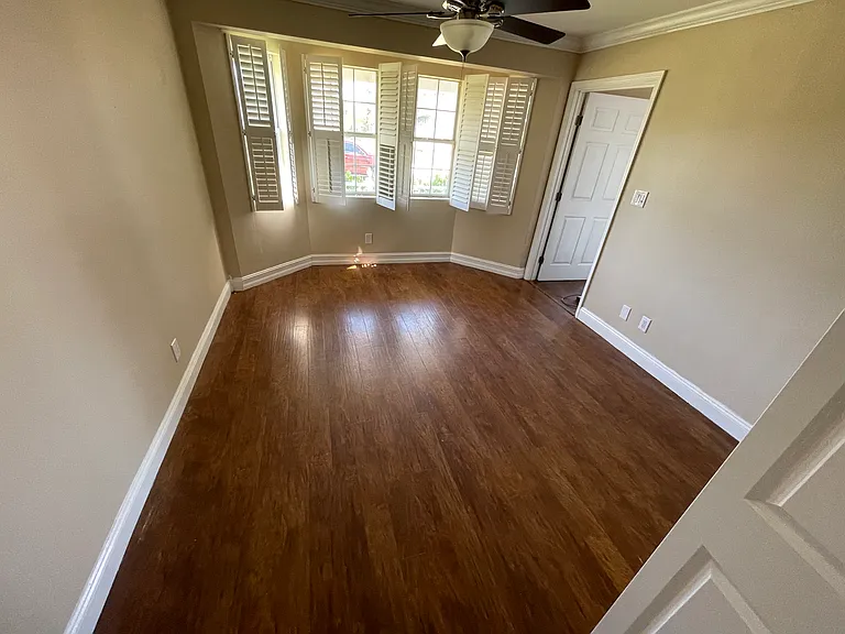 18233 Oak Rd — Photo 16