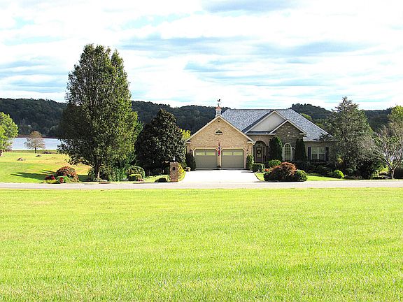 2nd image of 4041 Paradise Dr